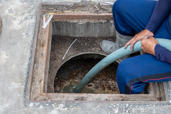 professional grease trap pumping is handled by trained technicians to minimize mess and hassle